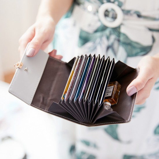 Prettyzys' new accordion mini compact card holder, a simple, ultra-thin, integrated coin purse.