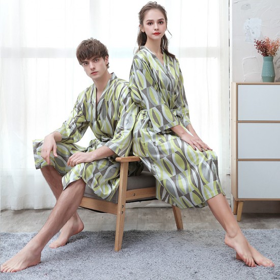 Hooded flannel nightgown, women's winter, extra-long, plus-size, hooded bathrobe, autumn/winter, pregnant women's pajamas. Hooded flannel nightgown, women's winter, extra-long, plus-size, hooded bathrobe, autumn/winter, pregnant women's pajamas.