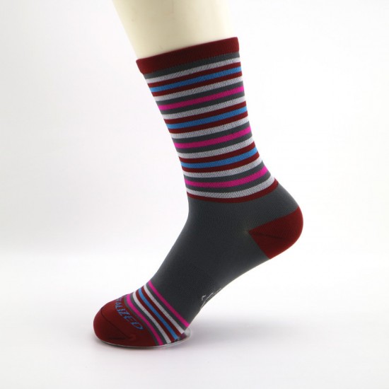 YF&TT cycling socks, outdoor sports socks, running socks, basketball socks, sweat-wicking and breathable, deodorizing socks.