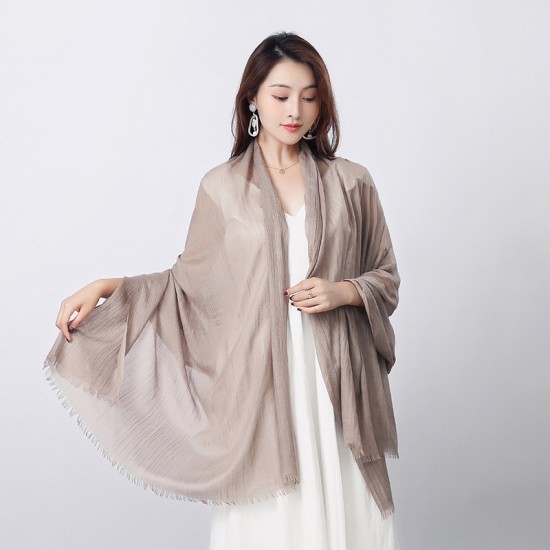 Solid cotton and linen scarf for women, artistic sunscreen silk scarf, long beach scarf, wholesale, Japanese-style gauze scarf, upscale look. Solid cotton and linen scarf for women, artistic sunscreen silk scarf, long beach scarf, wholesale, Japanese-style gauze scarf, upscale look.