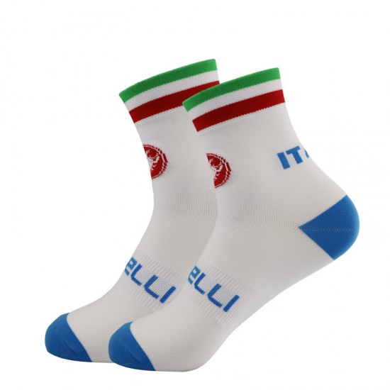 YF&TT outdoor sports socks, cycling socks, basketball socks, soccer socks, running socks, and hiking socks (trademark).