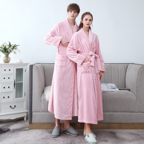 Thick, fleece-lined flannel couple's bathrobe for men, long, large-size coral fleece robe for women, winter pajamas.