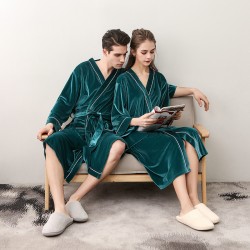 Thick, warm, loose flannel nightgown for men, simple, loose, plus-size, long coral fleece bathrobe for women, autumn and winter.