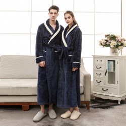 Ins simple, long, pocket-strap flannel robes for women and men for autumn and winter.