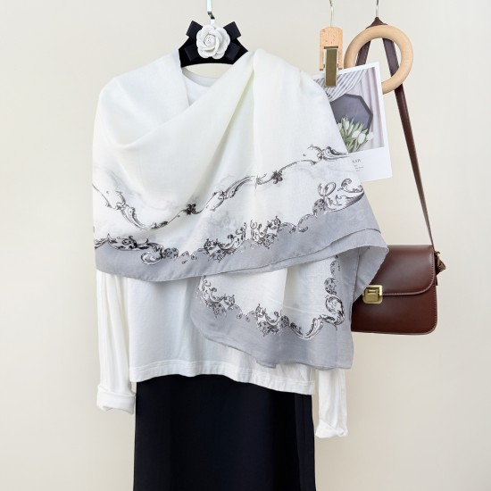 Insta-style retro print, fashionable cotton and linen long scarf, cross-border, spring and autumn travel outerwear for women.