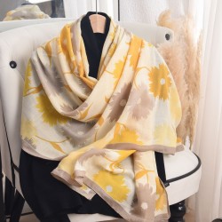 Faux cotton and linen silk scarves for women fashionable thin pastoral style floral print high-end elegant shawls for spring and summer Faux cotton and linen silk scarves for women fashionable thin pastoral style floral print high-end elegant shawls for spring and summer