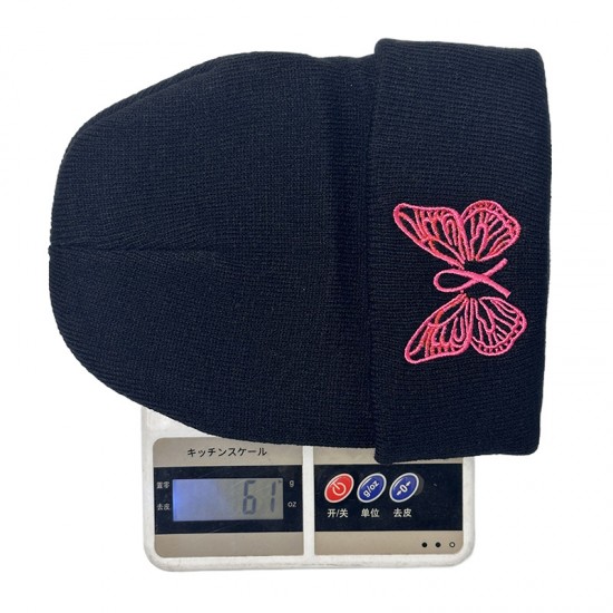 New cross-border men's and women's autumn and winter trendy pink knitted hats with cute butterfly embroidery, warm pullovers for students. New cross-border men's and women's autumn and winter trendy pink knitted hats with cute butterfly embroidery, warm pullovers for students.