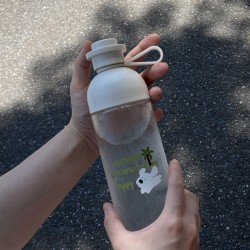 Summer coconut tree puppy double-mouth plastic cup, simple cartoon hook-shaped sports large-capacity cup (600ml).