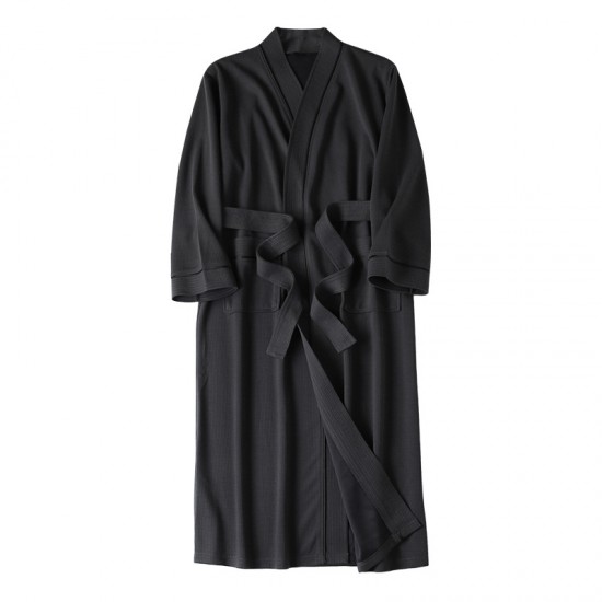 Quick-Drying Bathrobes for Hot Springs and Spas