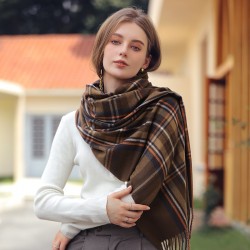 Scarf manufacturer wholesale 2025 new winter scarf elegant plaid warm tassel scarf for women mid-length Scarf manufacturer wholesale 2025 new winter scarf elegant plaid warm tassel scarf for women mid-length