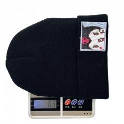 Kuromi KT Cat Melody hats, cute couples' wool hats for men and sisters, winter warm knitted hats for women.