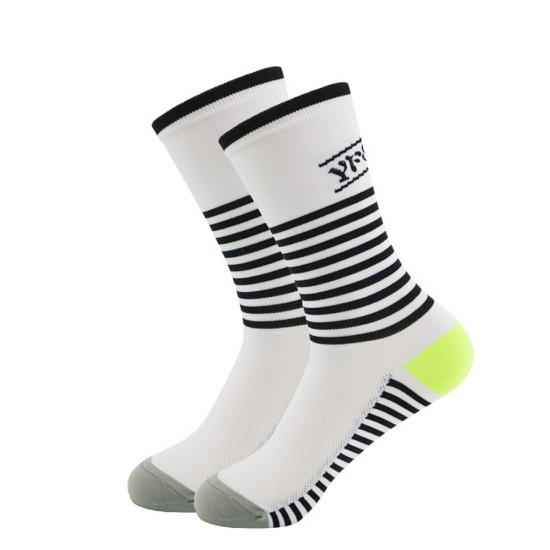 New football sports socks, non-slip, thickened, breathable, men's and women's outdoor running and cycling socks. New football sports socks, non-slip, thickened, breathable, men's and women's outdoor running and cycling socks.