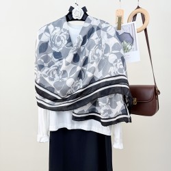 Retro floral print outerwear shawls, a popular Korean style for women, stylish and fashionable, everyday cotton and linen long scarves.