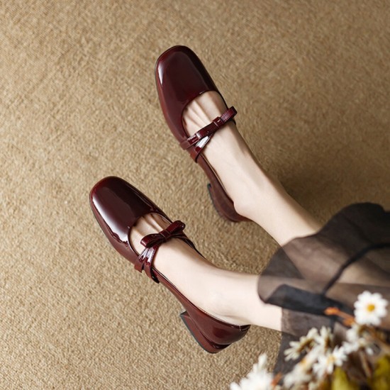 Black women's high heels, 2025 new style patent leather T-strap, pointed-toe, open-toe, block-heeled, closed-toe sandals.
