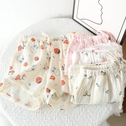 Washed cotton plaid lounge shorts, loose cotton summer couple's short-sleeved, thin beach shorts, suitable for outdoor wear.