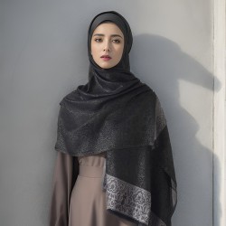 Turkish women's headscarves, solid color, fashionable and simple sun-protective silk scarves, cross-border hot-selling multifunctional silk scarves for women.