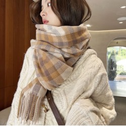 2025 mid-length thickened scarf, Korean-style sweet and warm faux cashmere scarf, plaid shawl for women, luxurious feel.