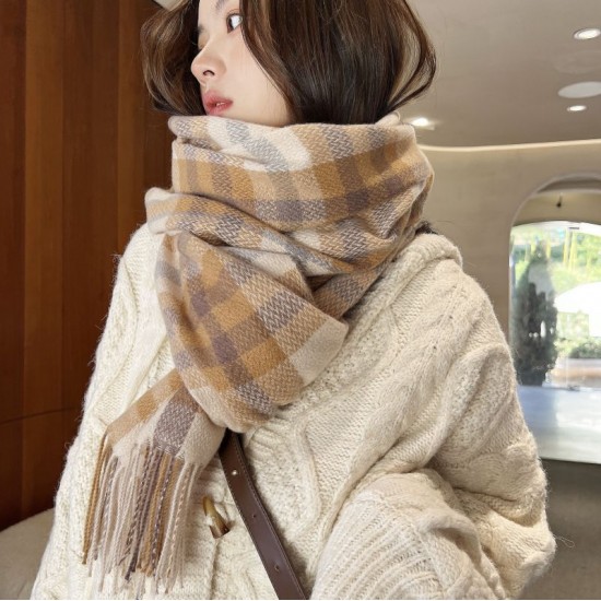 2025 mid-length thickened scarf, Korean-style sweet and warm faux cashmere scarf, plaid shawl for women, luxurious feel. 2025 mid-length thickened scarf, Korean-style sweet and warm faux cashmere scarf, plaid shawl for women, luxurious feel.