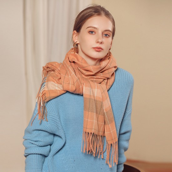 2023 new Wholesale plaid scarves for autumn and winter, faux cashmere tassel scarves for women, European and American street style, thickened and warm neckbands.