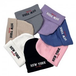 New cross-border Amazon New York letter-embroidered knitted hat, a versatile, warm beanie for men and women in autumn and winter.