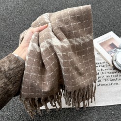 A new cross-border thickened plaid scarf for autumn and winter soft and whitening and a faux cashmere scarf with tassels ready for wholesale. A new cross-border thickened plaid scarf for autumn and winter soft and whitening and a faux cashmere scarf with tassels ready for wholesale.