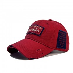 2024 New Men's and Women's Beige Baseball Cap, Versatile, Face-Showing Small Baseball Cap, Personalized Couple's Shabby Style Retro Hat