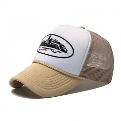 Cross-border European and American trendy mesh hats for men and women, trucker hats, summer fashion baseball caps, breathable baseball caps, and sun visors.