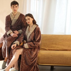 Amazon European-sized plus-size flannel robe for women, winter, men's coral fleece couple's bathrobe, thickened and long, autumn and winter.