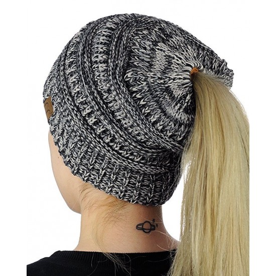 New Korean baseball cap for women, gold velvet flat beanie cap, men's autumn and winter fashionable couple's hat, hip-hop hat trend. New Korean baseball cap for women, gold velvet flat beanie cap, men's autumn and winter fashionable couple's hat, hip-hop hat trend.