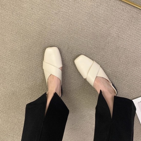 French block-heeled Mary Jane high heels for women, 2025 new hot-selling, pointed-toe, slim-fitting leather shoes, silver single shoes. French block-heeled Mary Jane high heels for women, 2025 new hot-selling, pointed-toe, slim-fitting leather shoes, silver single shoes.