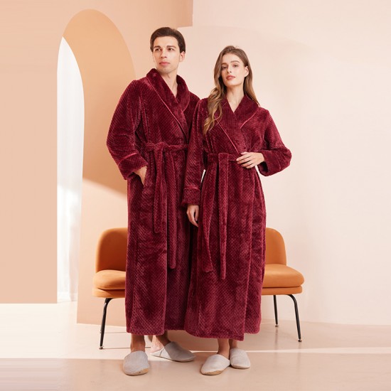 Double-sided thickened nightgowns, plus-size, autumn and winter styles, comfortable cotton fleece couple's plus-size bathrobes for men and women.