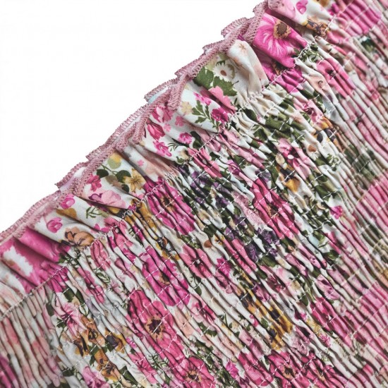 European and American sexy short skirt. Summer vacation-inspired, colorful, tight-fitting, floral tube dress with a flared hem.