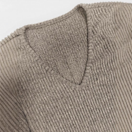 Slightly flared long-sleeved knit dress for women, 2025 autumn and winter French high-end V-neck, waisted A-line short skirt.