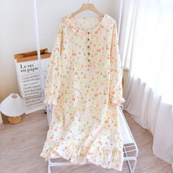 Women's flannel nightgown, thickened and warm for autumn and winter, with a fleece hood and a cute solid-color coral fleece bathrobe.