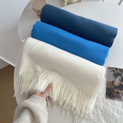 New solid color fringed scarves for men and women, thickened and versatile, high-end faux cashmere fashion neckbands in stock.