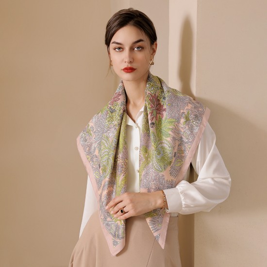 2025 summer new printed square scarves, wholesale, French retro imitation silk neck scarves, 90s-style small square neck scarves for women.