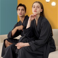 Quick-Drying Bathrobes for Hot Springs and Spas