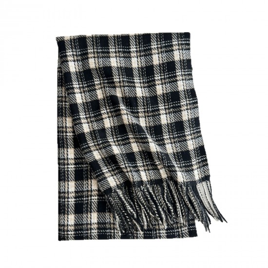 2025 new Korean-style, gentle, versatile winter scarf for women, plaid tassel thickened neckerchief for girlfriends.