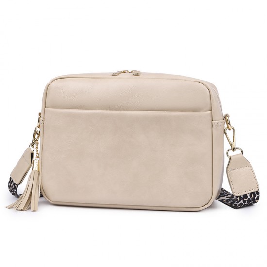 Cross-border wholesale wide-strap women's bags, new candy-colored women's shoulder bag. Casual small square crossbody bag Cross-border wholesale wide-strap women's bags, new candy-colored women's shoulder bag. Casual small square crossbody bag