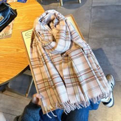 Autumn and winter hot-selling scarves for women, featuring a zigzag pattern for couples, European and American tassels, and versatile, thickened student-friendly scarves.