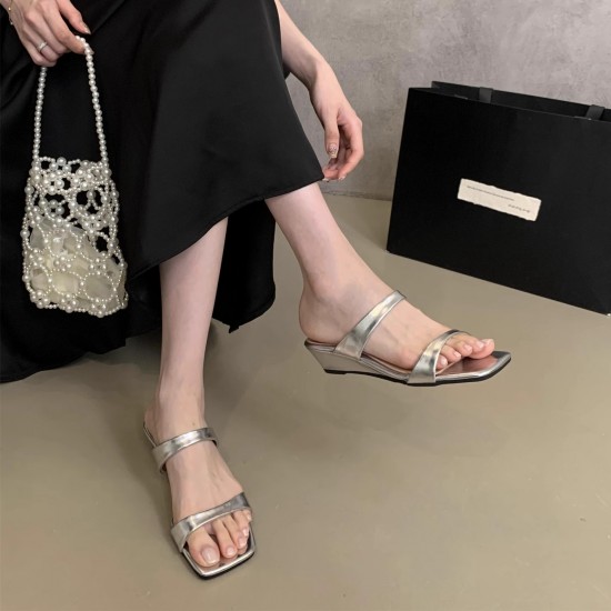 Flat-soled Chanel-style toe slip-on shoes for women, 2025 new style. Summer slip-on black witch spring and autumn slip-on shoes