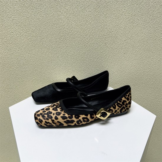 Pointed-toe high-heeled single shoes, 2025 summer new models, stiletto heels, elegant and skirt-matching shallow-cut closed-toed sandals.