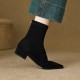 Niche flat flip-flops for women, outdoor wear, 2025 new summer fashionable Roman sandals, slip-ons, beach shoes.