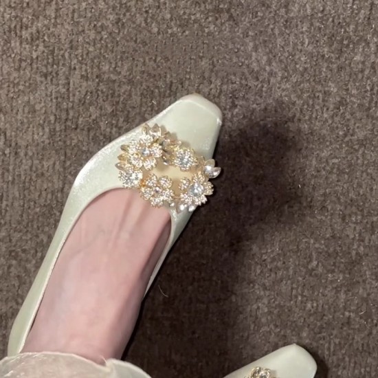 French apricot pointed-toe sandals, closed-toe, fairy-style shoes, 2025 spring/summer elegant, ladylike black slip-ons. French apricot pointed-toe sandals, closed-toe, fairy-style shoes, 2025 spring/summer elegant, ladylike black slip-ons.