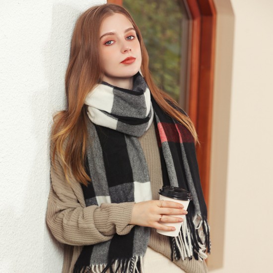 Deqing Siyue scarves, 2025 new autumn and winter thickened warm faux cashmere scarves, plaid print, autumn and winter neck scarves for women.