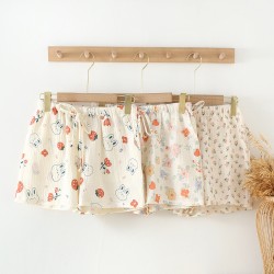 Washed cotton plaid lounge shorts, loose cotton summer couple's short-sleeved, thin beach shorts, suitable for outdoor wear.