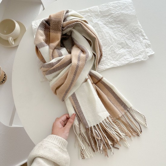 Korean classic plaid faux cashmere scarves for women, fashionable and versatile thin warm neckbands for outerwear.