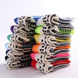Foreign trade mid-calf soccer socks, thickened towel-soled, dotted mesh non-slip training socks, student running socks, breathable socks.