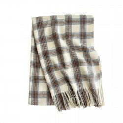 Gentle, luxurious plaid scarf for women in autumn and winter, with a dry rose pink faux cashmere tassel, wholesale.