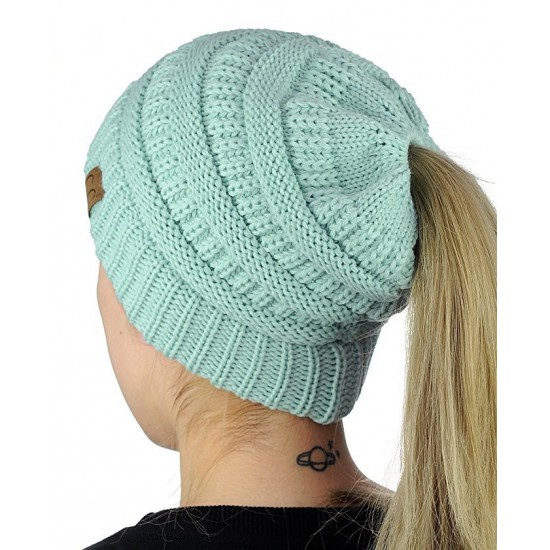 New Korean baseball cap for women, gold velvet flat beanie cap, men's autumn and winter fashionable couple's hat, hip-hop hat trend. New Korean baseball cap for women, gold velvet flat beanie cap, men's autumn and winter fashionable couple's hat, hip-hop hat trend.